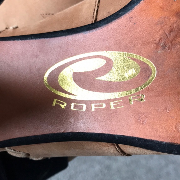 Roper Tan with red/green detailing women’s suede mules, size 8.5 - Picture 6 of 9